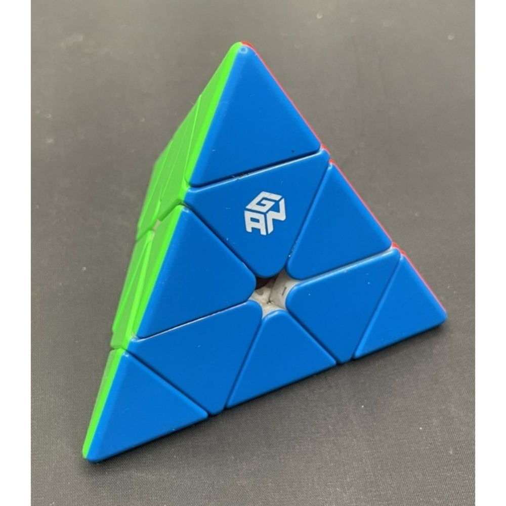 GAN Pyraminx M Enhanced Magnetic Speed Cube Stickerless Triangle Puzzle Toy